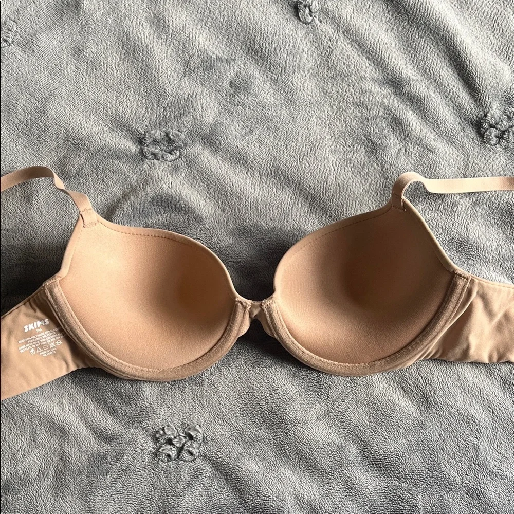 Skims Bra - Picture 3 of 3